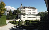 Tyrolsko mnoha nej a nostalgické vláčky, tramvaje a lanovky - Rakousko - Insbruck - zámek Ambras arcivévody Ferdinanda