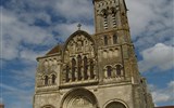 Beaujolais a Burgundsko, slavnost vína a kláštery - Francie - Burgundsko - Vézelay, bazilika sv.Máří Magdalény