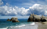 Kalábrie a Apulie, toulky jižní Itálií s koupáním - Itálie - Kalábrie - překrásné pobřeží u Capo Spulico