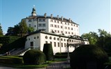 Poznávací zájezd - Tyrolsko - Rakousko - Tyrolsko - Ambras, Horní zámek, vlastně původní středověký hrad s renesančními přístavbami a úpravami