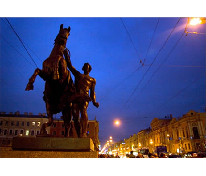 Plavba Baltem, bílé noci v Petrohradě - Rusko - Petrohrad - večerní Něvský prospekt