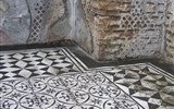 Řím, věčné město - Itálie -Tivoli - Hadrianova vila, mosaiky v kasárnách prétoriánů