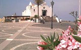 Perly a ostrovy jižní Itálie - Itálie - Ischia - Soccorso, kostelík