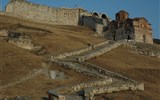 Tajuplným Balkánem do Albánie - Albánie - Berat - tvrz ze 13.stol. a byzantský kostel Nejsvětější Trojice