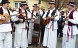 Karneval Busojárás v Moháči, termální lázně Harkány - Maďarsko - Moháč - slavnosti Busójárás, chorvatská lidová kapela