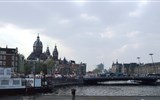 Eurovíkend Amsterdam - Holandsko - Amsterdam - vlevo kostel Nicolaaskerk, 1884-7, směs různýcg neostylů