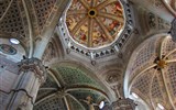 Milano a opera v La Scale - Itálie - Lombardie - Certosa di Pavia - interiér kostela