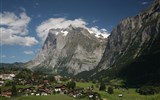 Švýcarsko a Glacier Express - Švýcarsko - Grindelwald a nad ním  Wetterhorn (3.692 m)