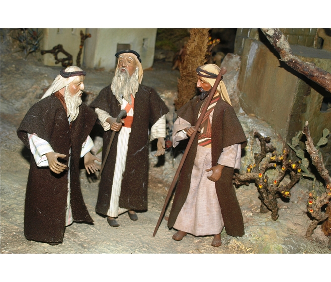 Vánoční město Štýr a parním vlakem na čerty - Rakousko - Steyr - betlém F.Pöttmessera, tři beduíni, betlém koupil 1954 farář Hartl od autora