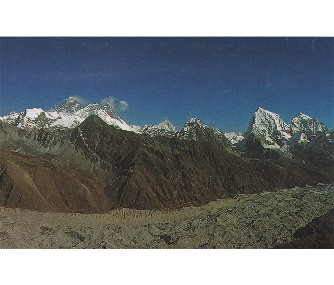 Nepál a štíty Himalájí - Nepál - vrchol světa - zleva Mt.Everest­,  Lhotse a Makalu