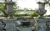 Nejkrásnější zahrady krajů Lazio a Umbrie, Den květin ve Viterbu 2017 - Itálie - Lazio - Vila Lante, Fontána lamp
