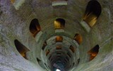 Umbrie a Toskánsko, slavnost čokolády v Perugii - Itálie - Orvieto - studna sv.Patrika (Pozzo di San Patrizio), měla zásobovat město vodou při obležení