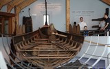 Velikonoce ve Šlesvicku-Holštýnsku a Dánsku - Německo - Haddebyer - muzeum s pokusem o rekonstrukci vikingské lodi(Vincentz)