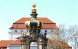 Adventní Drážďany a festival štoly 1 den - Německo - Drážďany - Zwinger, Kronentor zdobí koruna a sochy Ceres, Pomony, Vulkána a Bakcha.