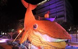Karneval květů a světel v Nice a festival citrusů v Mentonu 2017 - Francie - Menton, Jardins des Lumieres, a je tu i velryba