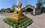 To nejhezčí z Vietnamu a Kambodži - Vietnam - zobrazení draka ve všech formách je v chrámech velmi časté