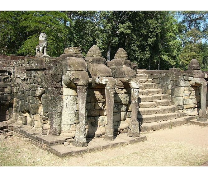 Thajsko - království bílého slona a Kambodža 2019 - Kambodža - Angkor - Terasa slonů