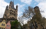 Vlakem do Kolína nad Rýnem za adventem  za uměním - Německo - Kolín n.R.- vlevo Groß St. Martin, 1150-72, 3lodní románská bazilika