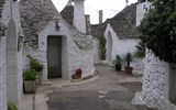 Poznávací zájezd - Jižní Itálie - Itálie, Apulie, Alberobello, kamenné tradiční domky trulli