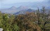 Moře a krásy Černé Hory s výletem do Albánie apartmány - Černá Hora - pohled z okolních hor na Skadarské jezero, největší jezero Balkánu