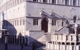 Umbrie a Toskánsko, slavnost čokolády v Perugii - Itálie - Umbrie - Perugia, Palazzo dei Priori, centrum komunální vlády