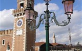 Benátky, ostrovy, slavnost gondol a Bienále 2019 - Itálie, Benátky, Arsenál va středověku největší výrobna zbraní v Evropě
