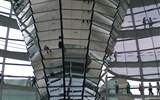Berlín, město umění, historie i budoucnosti - Německo, Berlín, Reichstag, interiér kopule