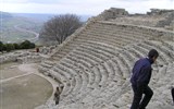 Poznávací zájezd - Sicílie - Itálie, Sicílie, Segesta, antické divadlo zbylo z bohatého města