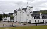Poznávací zájezd - Skotsko (UK) - Velká Británie - Skotsko - Blair Atholl, založen ve 13.stol, přestavěn v 16.století