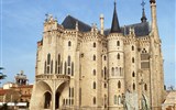 Svatojakubská cesta do Santiaga de Compostela - Španělsko, Svatojakubská cesta, Astorga, biskupský palác od Antoni Gaudího, UNESCO