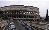 Poznávací zájezd - Řím -  Itálie - Řím a okolí - Coloseum, postaveno Vespasiánem r.72, Titem zvýšeno o čtvrté poschodí