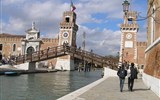 Benátky a ostrovy Murano, Burano, Torcello 2020 - Itálie - Benátky - vstup do Arzenálu, svěho času největší evropský průmyslový komplex, 16.000 dělníků