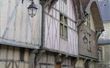 Poznávací zájezd - Champagne - Francie - Champagne - Troyes, hrázděné domy v historickém centru ze 16.stol.