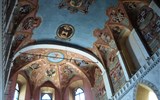 Poznávací zájezd - Slovinsko - Slovinsko - Lublaň, kaple sv.Jiří, unikátní světskou výzdobou (erby) v sakrální architektuře