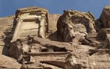 Poznávací zájezd - Jordánsko - Jordánsko - Petra - skalní chrámy vytesané v rudém pískovci.
