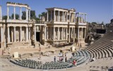 Poznávací zájezd - Španělsko - Španělsko - Mérida - římské divadlo, 15-16 př.n.l, přestavěno za Trajána