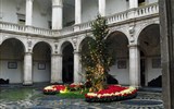 Poznávací zájezd - Sicílie - Itálie - Sicílie - Catania, Palazzo degli Elefanti, nádvoří