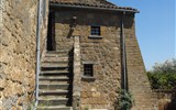 Poznávací zájezd - Toskánsko - Itálie - Civita di Bagnoregio, kouzlo prastarých uliček a kamenných domů