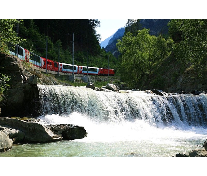 Glacier Express a Matterhorn 2020 - Švýcarsko - Glacier express