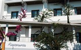 Sardinie, rajský ostrov nurágů v tyrkysovém moři s turistikou 2020 - Itálie - Sardinie - ubytování v hotelu v Cala Gonone