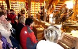 Advent v Amsterdamu s výletem do Zaanse Schans - Holandsko - Zaanse Schans, ukázka výroby dřeváků