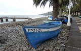 Poznávací zájezd - Madeira - Madeira - Santa Cruz, rybářské čluny na pobřeží