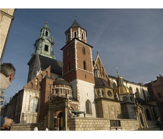 Krakov, město králů, Vělička a památky UNESCO 2020 - Polsko - Krakov - Wawel, Polsko - Krakow - katedrála původně románská, 1320-64 goticky přestavěna, později barokizována