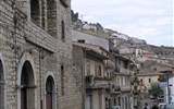 Kalábrie a Apulie, toulky jižní Itálií s koupáním 2020 - Itálie -  Cerchiara di Calabria  - poklidné městečko v NP Polino