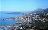 Karneval květů v Nice a festival citrusů v Mentonu 2020 - Francie - Menton, pohled na město z nadhledu