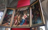 Belgie, umění, památky UNESCO, gastronomické zážitky či květinový koberec 2020 - Belgie - Antverpy, katedrála, Sv.Lukáš maluje Madonu, 1602, M.de Vos, O.van Veen, A.Francken