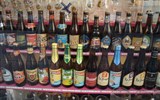 Belgie, umění, památky UNESCO, gastronomické zážitky či květinový koberec 2020 - Belgie - Bruggy, přebohatý výběr belgických piv