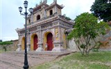 Poznávací zájezd - Vietnam - Vietnam - Hue - brána Hien Nhon, Zakázané město, 1804