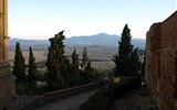 Pěšky po Toskánsku a údolí UNESCO Val d'Orcia 2020 - Itálie - Lazio - Pienza, výhled do kouzelné krajiny Val dÓrcia od Palazzo Picolomini