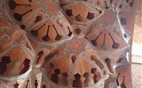 Írán, starověká Persie 2019 - Irán - Isfahán, interiér paláce Ali Qapu